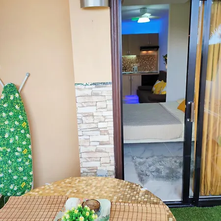 Lovely Views, Heated Pool, Great Location *