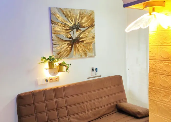 Apartment Lovely Views, Heated Pool, Great Location *