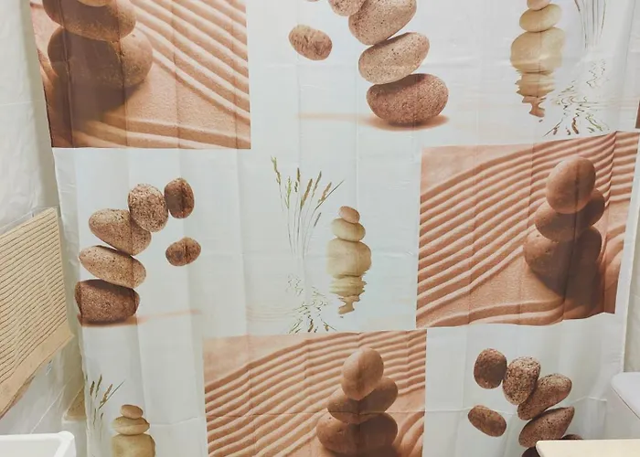 Lovely Views, Heated Pool, Great Location *