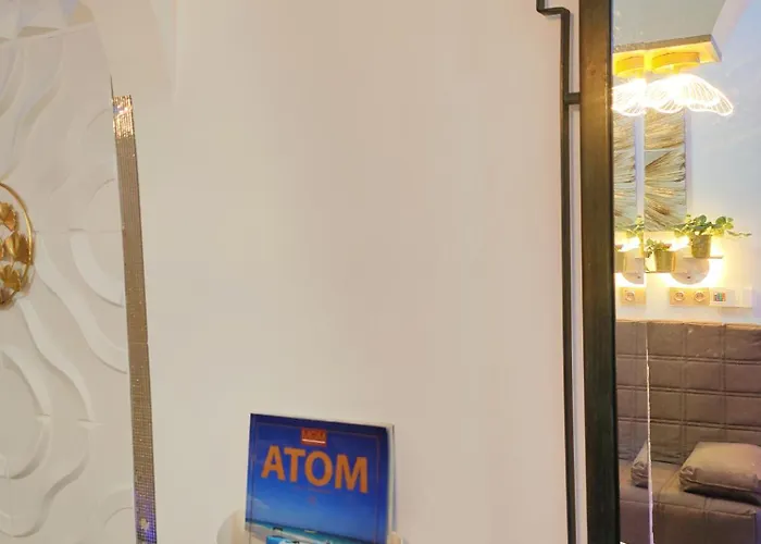 Lovely Views, Heated Pool, Great Location