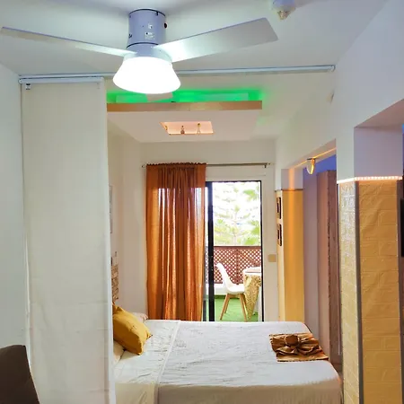 Lovely Views, Heated Pool, Great Location Apartamento *