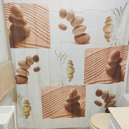 Lovely Views, Heated Pool, Great Location *