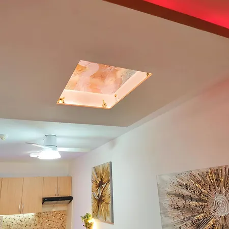 Lovely Views, Heated Pool, Great Location *