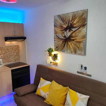 Lejlighed Lovely Views, Heated Pool, Great Location
